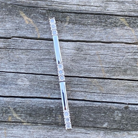 Genuine Diamond 10k white gold linear pendant with center hinge stamped - Picture 3 of 9